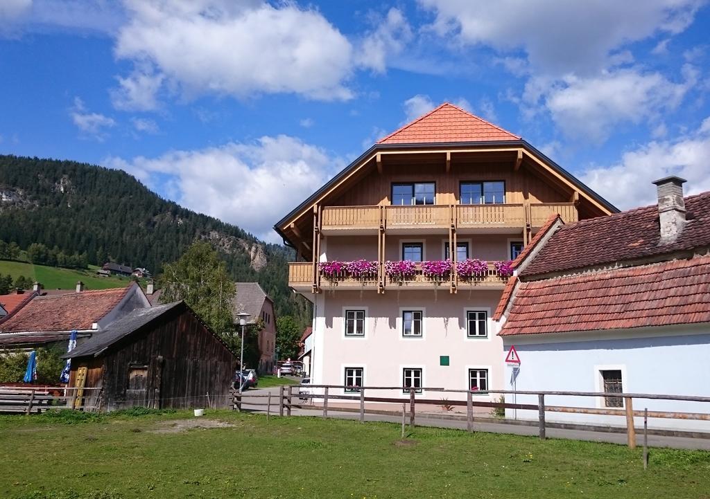 Hotel Der Graggober Oberwoelz Stadt Exterior foto